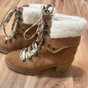 Jellypop Brown Lace-Up Boots with Cream Faux Fur Sz 7M